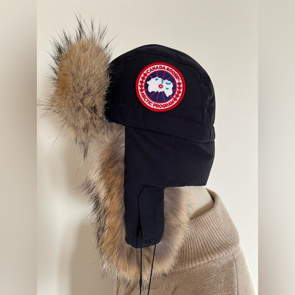 Ladies / Dames Avaiator Hat Canada Goose real fur - Picture 13 of 14